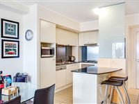 1 Bedroom Apartment - Mantra Broadbeach on the Park