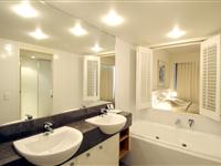 2  Bedroom Apartment Bathroom- Mantra Broadbeach on the Park